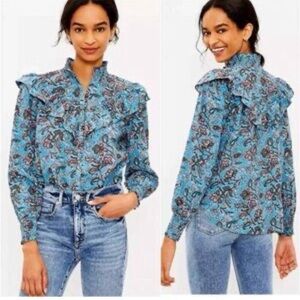 LOFT adorable blue button up statement top women’s med‎